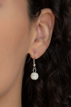 Load image into Gallery viewer, SANDSTONE OASIS • WHITE (WH-43)