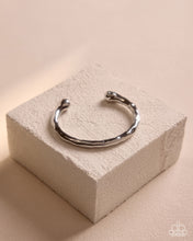 Load image into Gallery viewer, Hammered Haul - Silver
