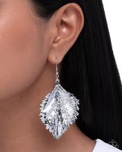 Load image into Gallery viewer, Feathered Flair - Silver

