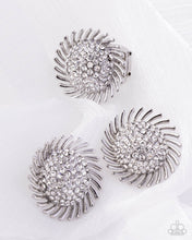 Load image into Gallery viewer, Strategic Show - White
