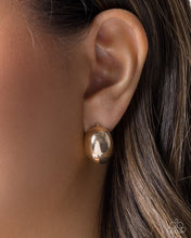 Load image into Gallery viewer, Sleek Silhouette - Gold
