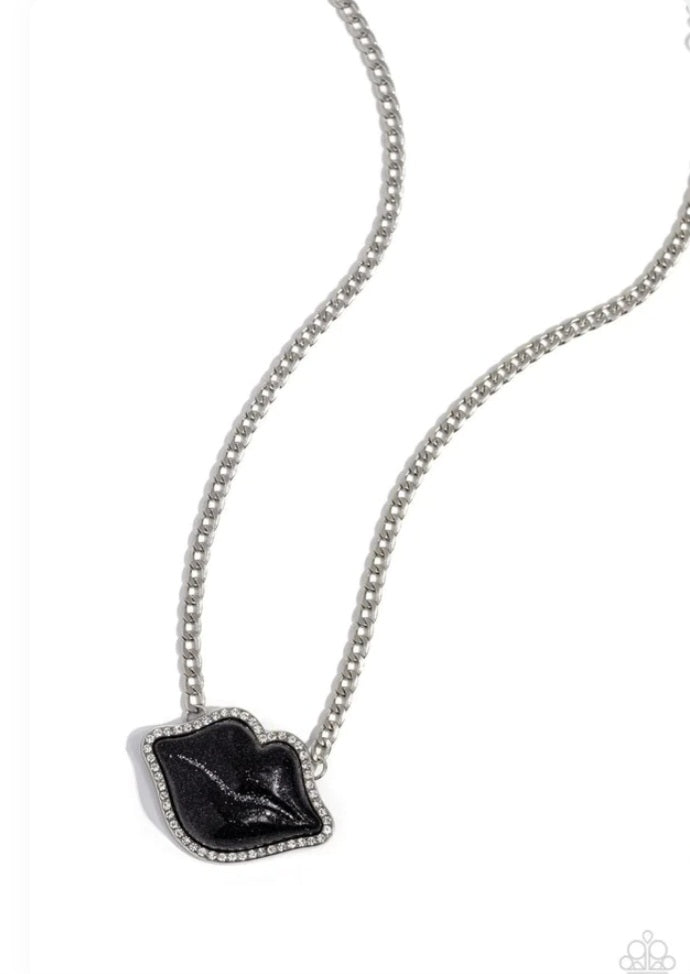 Paparazzi Necklace ~ Lip Locked - Black