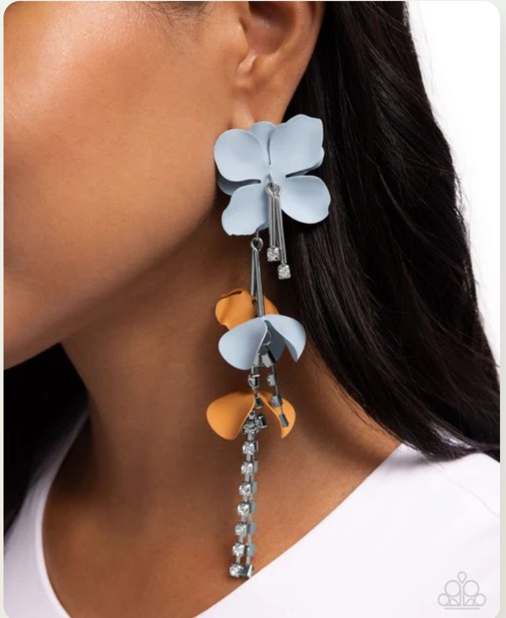 Paparazzi Earring ~ Capitol Chic -