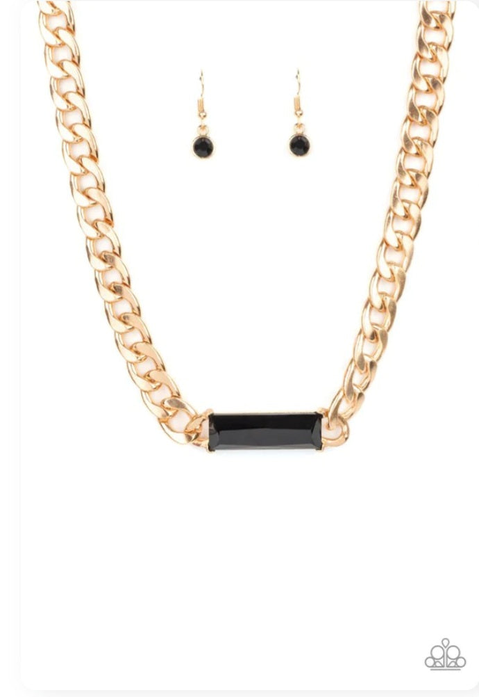 Paparazzi Necklace ~ Urban Royalty - Gold (G-151)