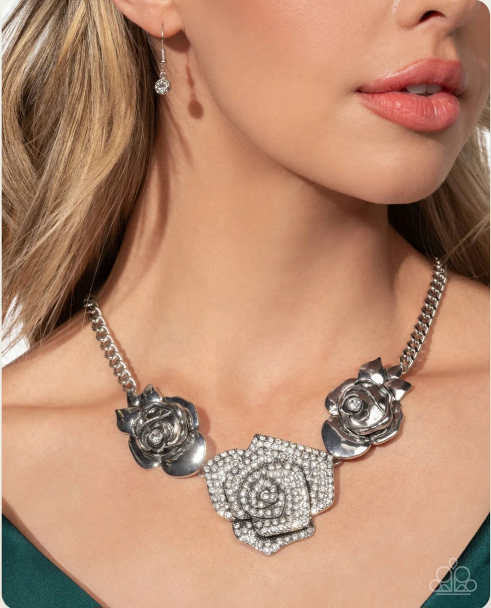 Paparazzi Necklace ~ Bouquet Beacon - White