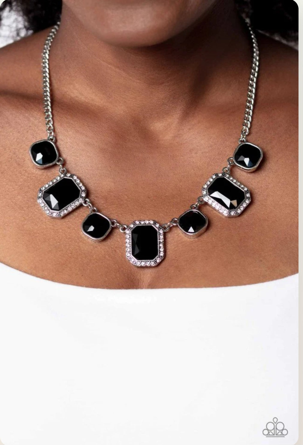 Paparazzi Necklace ~ Royal Rumble - Black