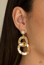 Load image into Gallery viewer, On Scene - Gold Post Earrings
