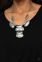 Load image into Gallery viewer, Gallery Relic - Silver (S-122)
