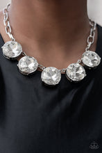 Load image into Gallery viewer, Limelight Luxury - White (S-181)
