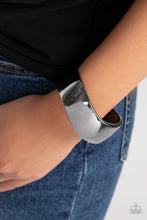 Load image into Gallery viewer, Urban Anchor - Black
