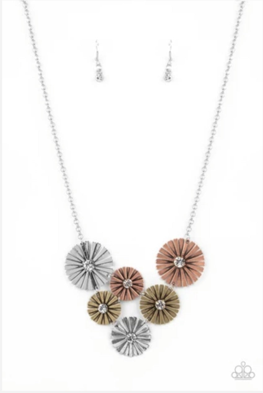 Flauntable Fanfare Multi Necklace