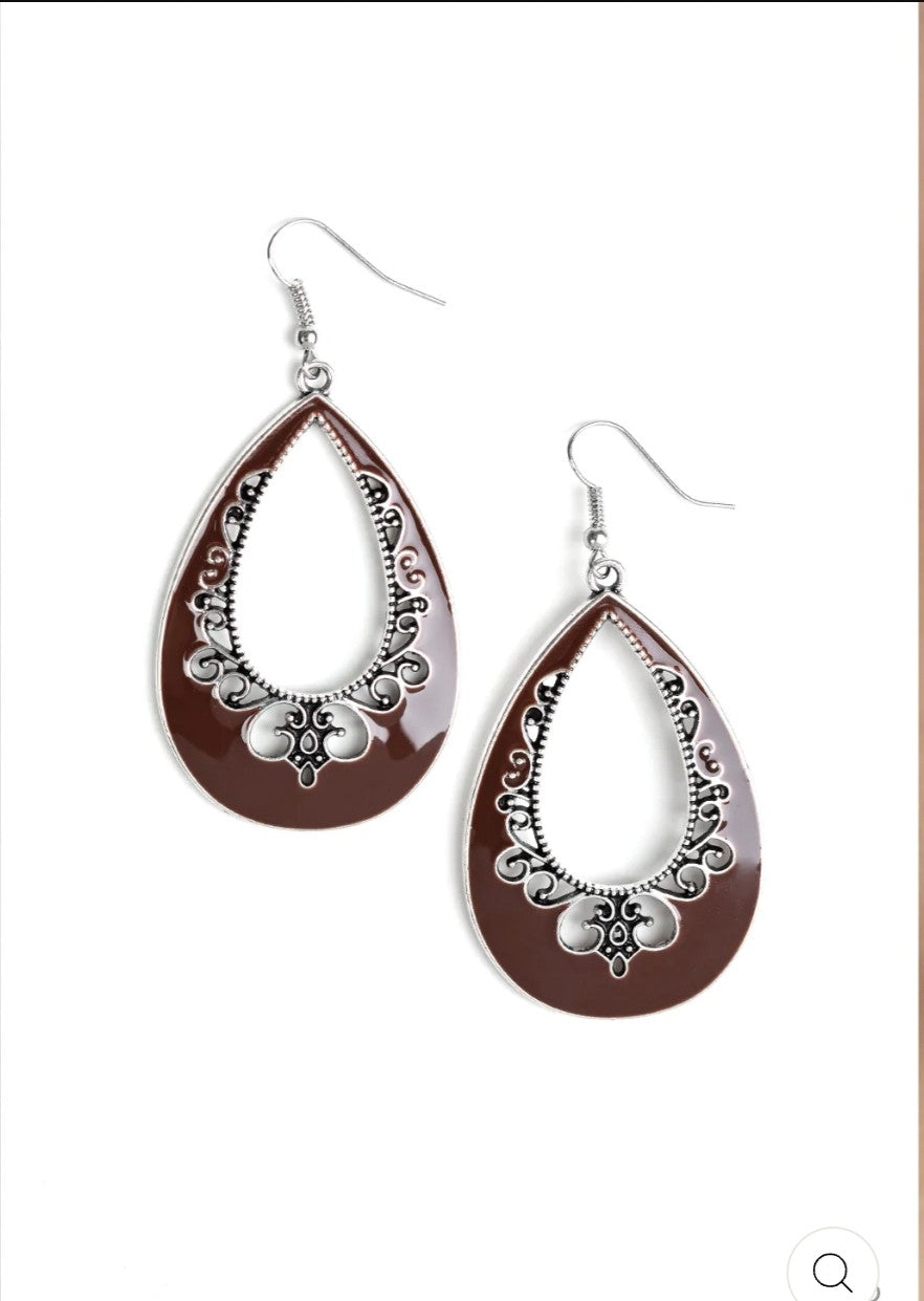 COMPLIMENTS TO THE CHIC - BROWN 