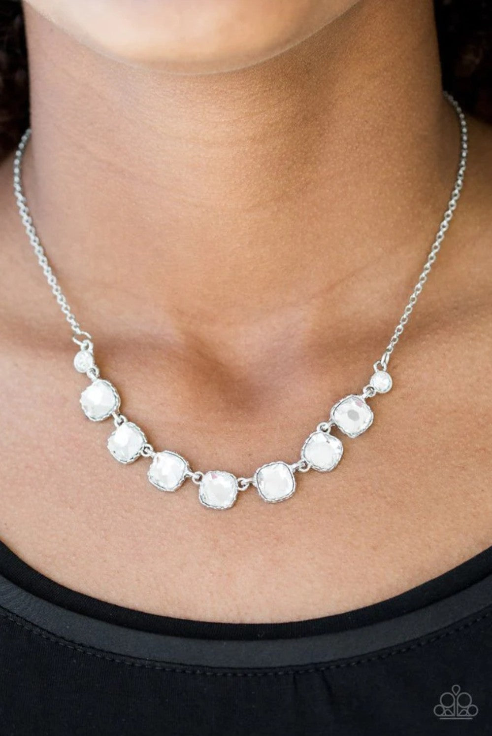 Deluxe Luxe - White Necklace (WH-37)